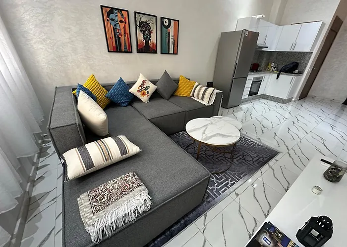 Magnificent Cozy New Luxury Condo In Prime Casablanca Location